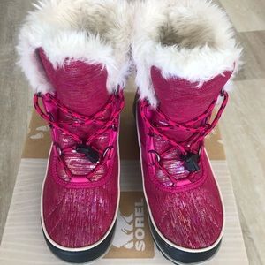 Sorel Girls size 4 Tivoli Boots